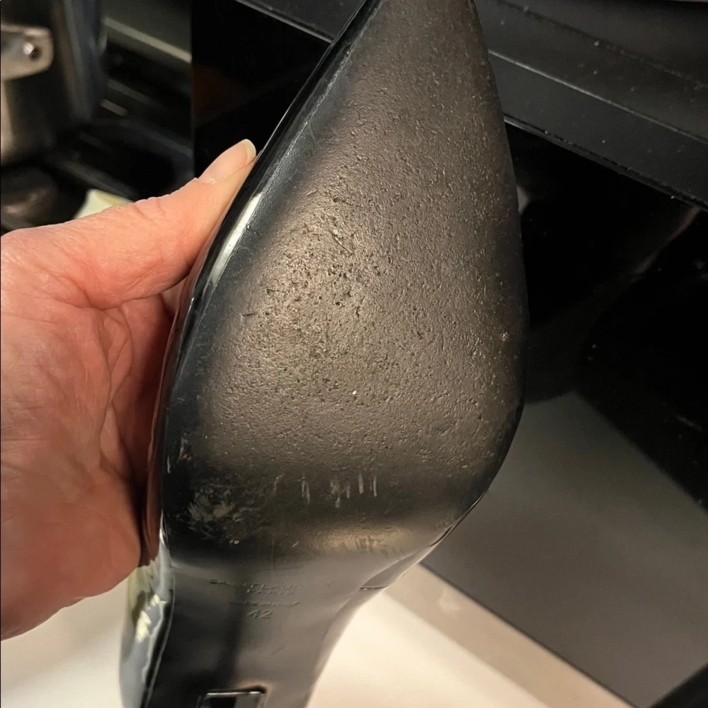 Black Patent Leather Heels made in Italy size 42. Worn. - Picture 10 of 13